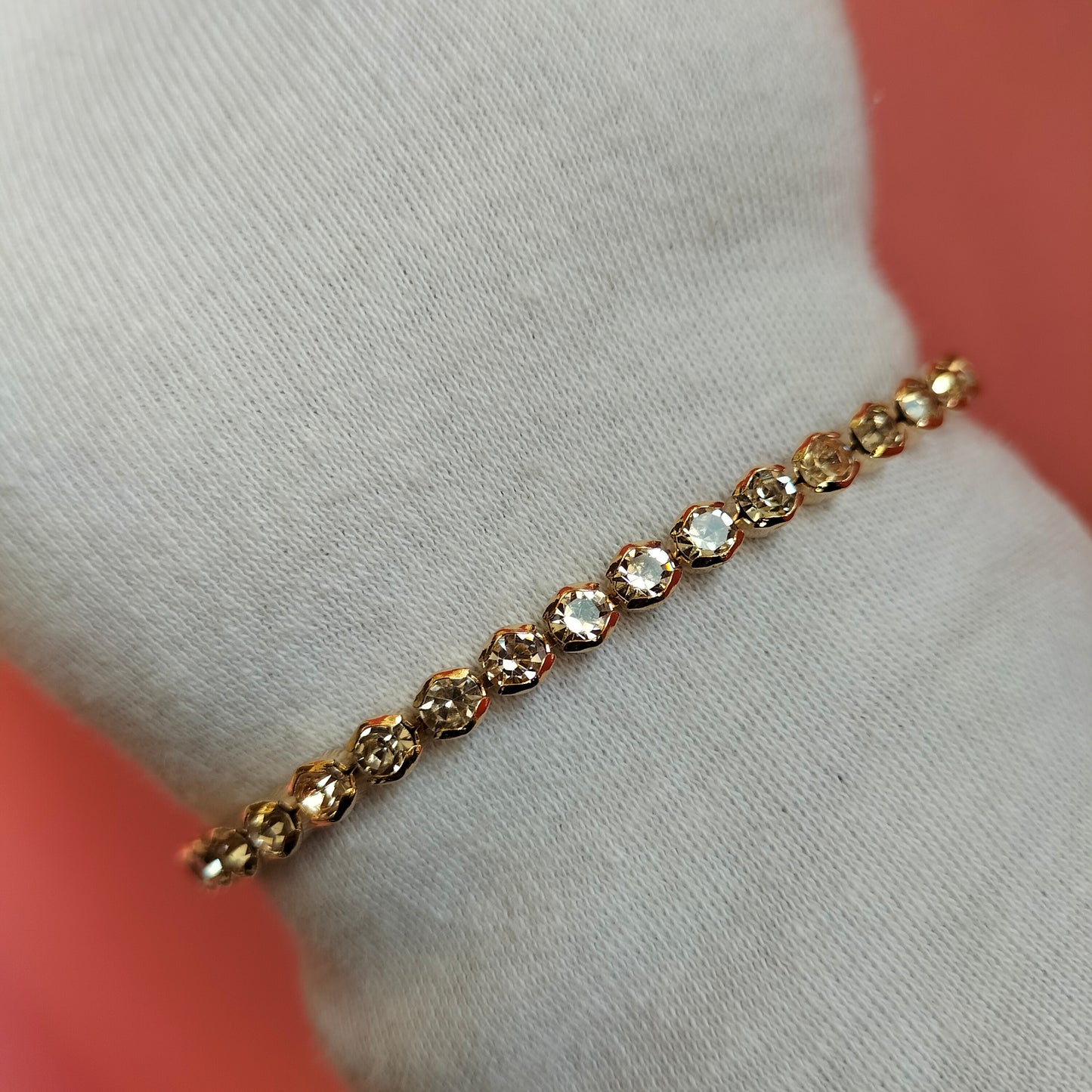 Luxury Diamond Look Stones Bracelet For Girls/Women